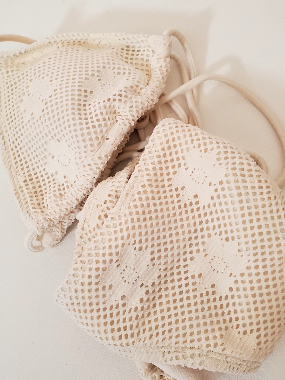 Women's Y2K Retro Cream Stretch Crochet Sz M Triangle Bikini by daffy waterwear - Picture 7 of 12